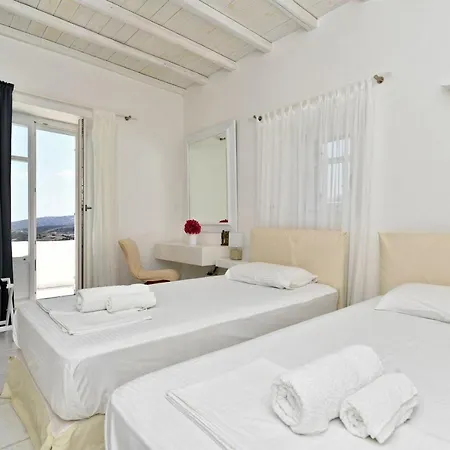 Paros Sleeps 12 Pool Air Con T478601 Villa Parikia (Paros)